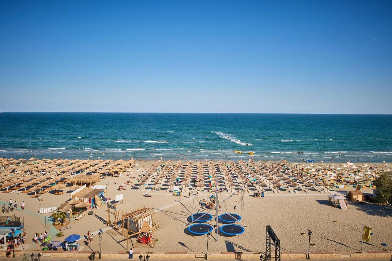 Apartament Kida's In Nord10-pool-playground Mamaia